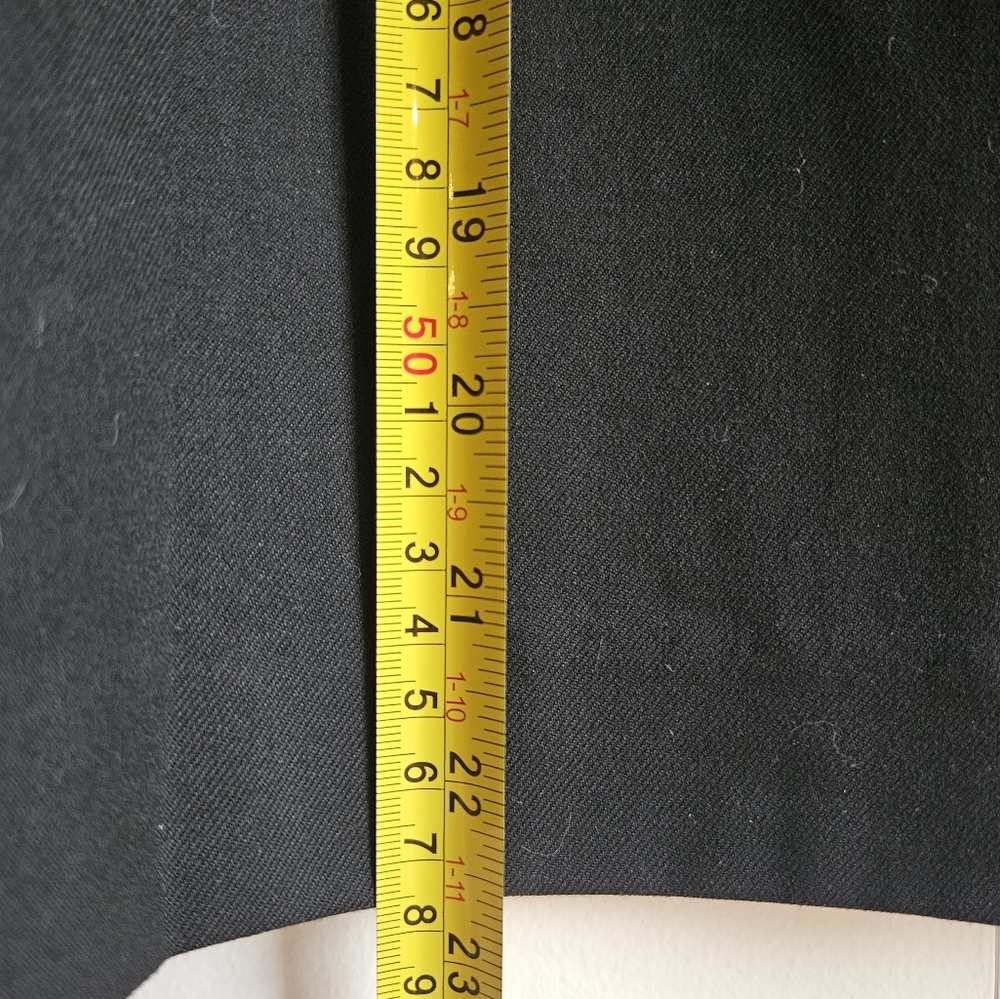 Banana Republic Knee-Length Skirt in Women's Size 12 - Picture 3 of 12